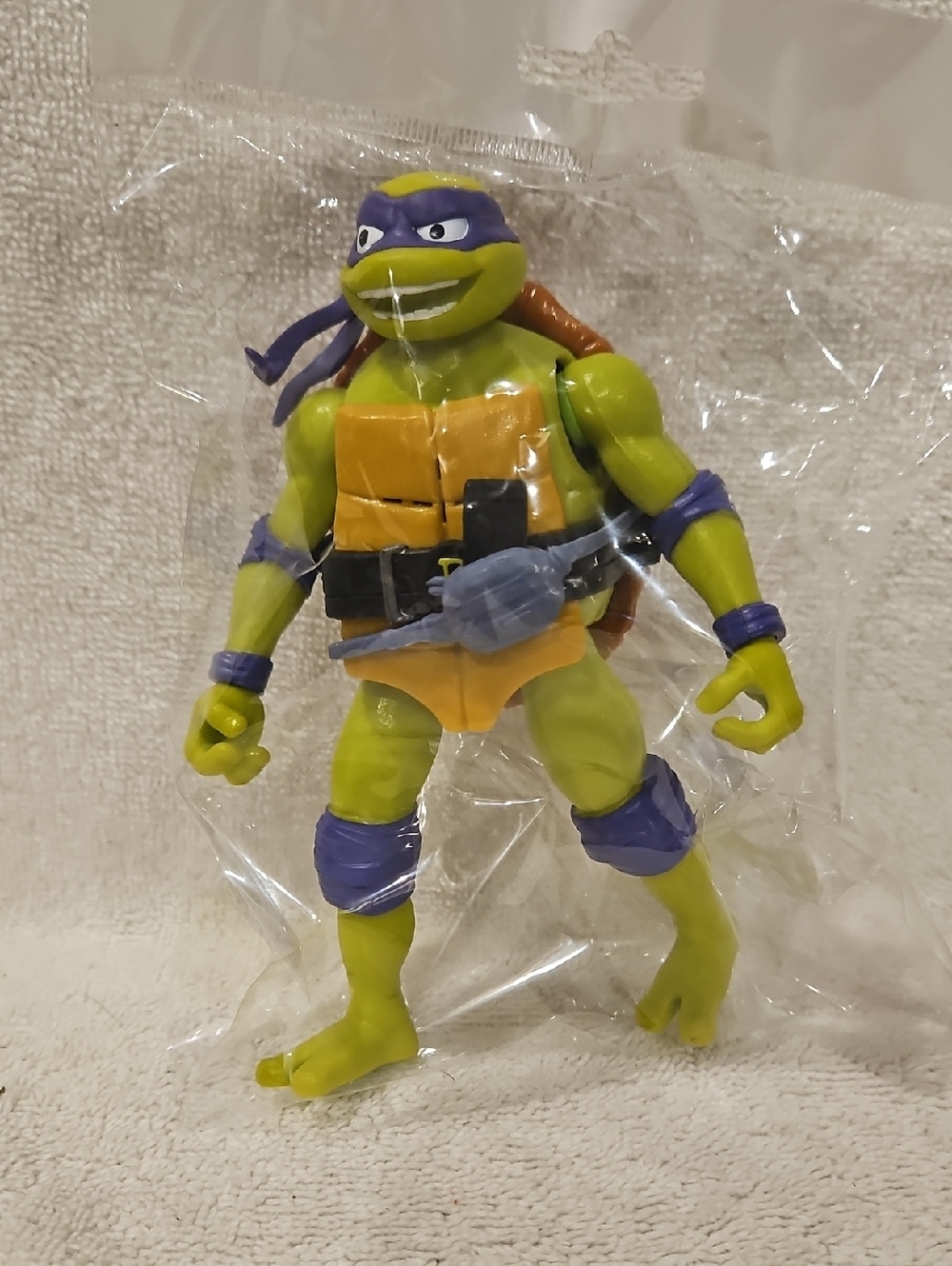 NINJA SHOUTS DONATELLO FIGURE